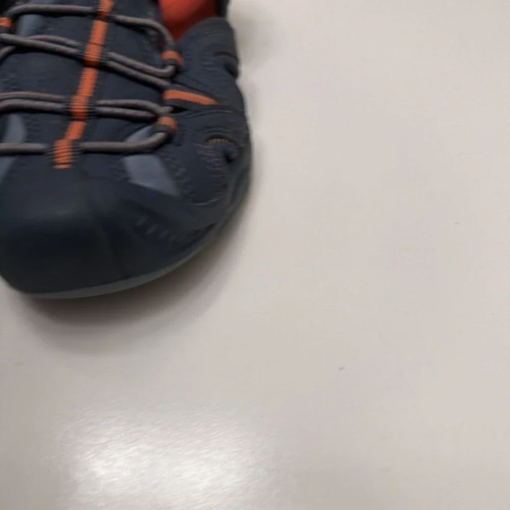 Merrell pre owned